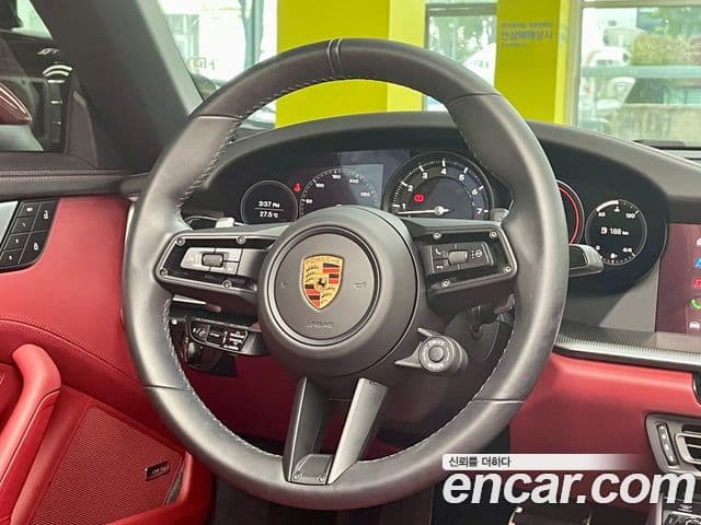 Porsche 911 2024 — Photo 16/20