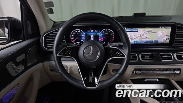 Mercedes-Benz GLE-Class 2025 — ფოტო 13/20