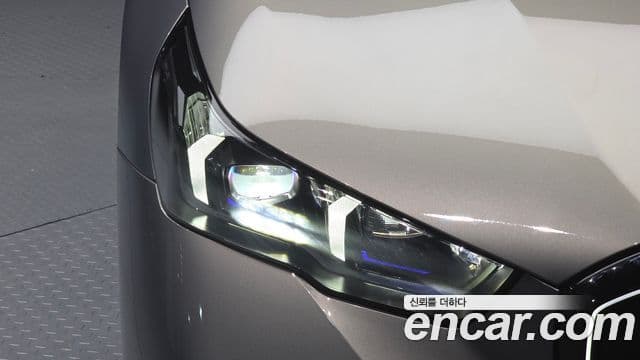 BMW 5 Series 2025 — Photo 9/31