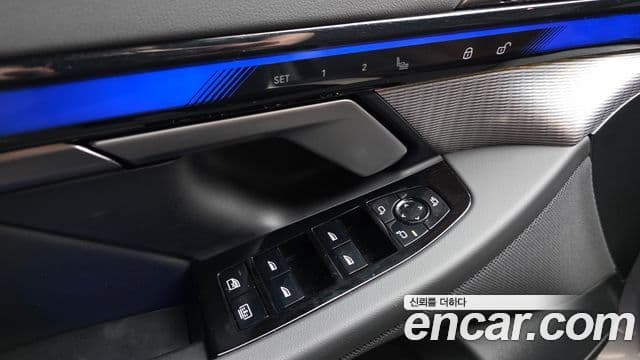 BMW 5 Series 2025 — Photo 15/31