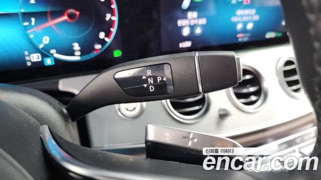 Mercedes-Benz E-Class 2021 — Şəkil 11/20
