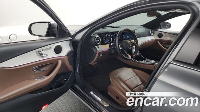 Mercedes-Benz E-Class 2021 — Şəkil 16/20