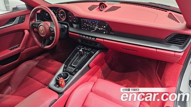 Porsche 911 2022 — ფოტო 7/20