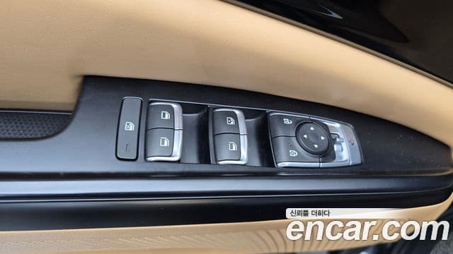 Kia Carnival 2021 — Şəkil 16/20