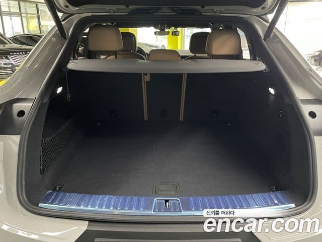 Porsche Cayenne 2022 — Şəkil 16/20
