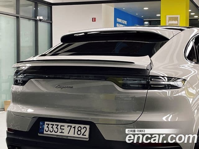 Porsche Cayenne 2022 — Şəkil 20/20