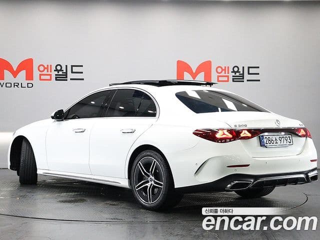 Mercedes-Benz E-Class 2024 — ფოტო 3/20