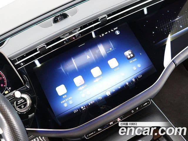 Mercedes-Benz E-Class 2024 — ფოტო 18/20