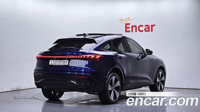Audi Q5 2025 — ფოტო 2/20