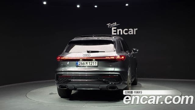 Audi Q5 2025 — Photo 17/20