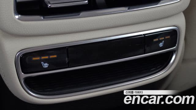 Genesis GV80 2021 — ფოტო 18/33