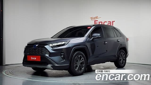 Toyota RAV4 2024 — ფოტო 1/20