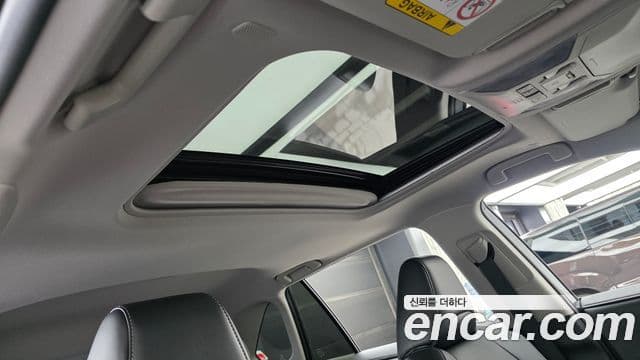 Toyota RAV4 2024 — ფოტო 16/20
