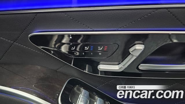 Mercedes-Benz S-Class 2022 — Photo 18/20
