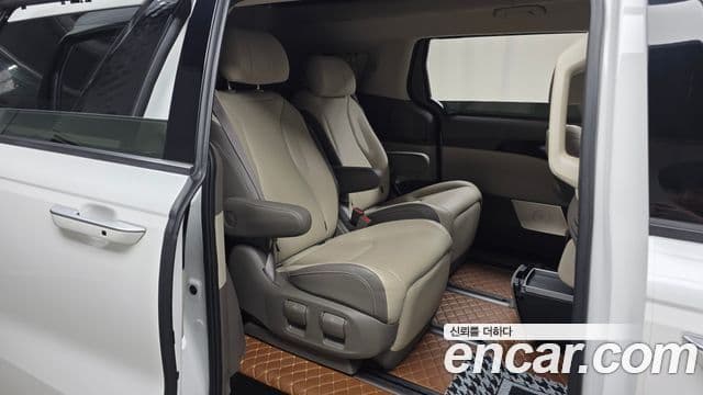 Kia Carnival 2021 — Şəkil 12/20