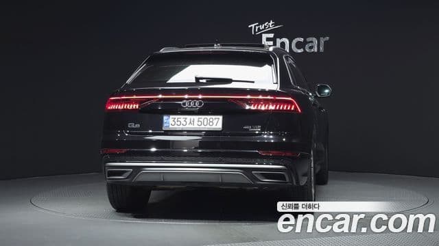 Audi Q8 2021 — Photo 36/39