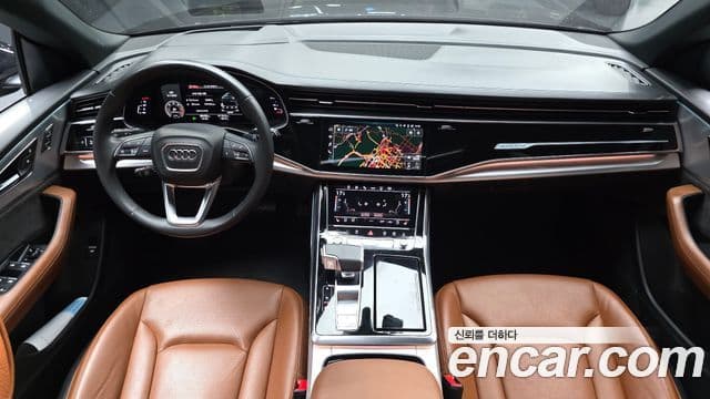 Audi Q8 2021 — Photo 16/39