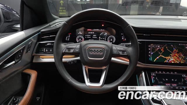 Audi Q8 2021 — Photo 7/39