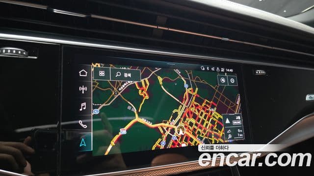 Audi Q8 2021 — Photo 1/39
