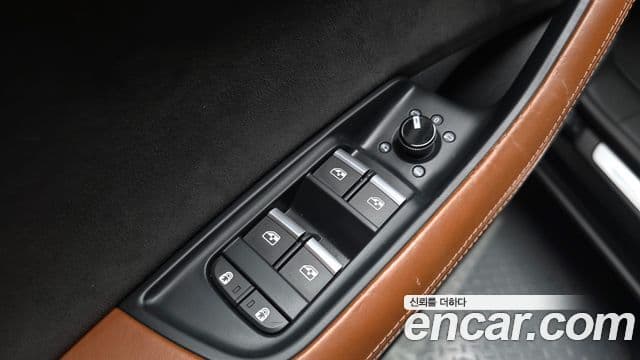 Audi Q8 2021 — Photo 9/39