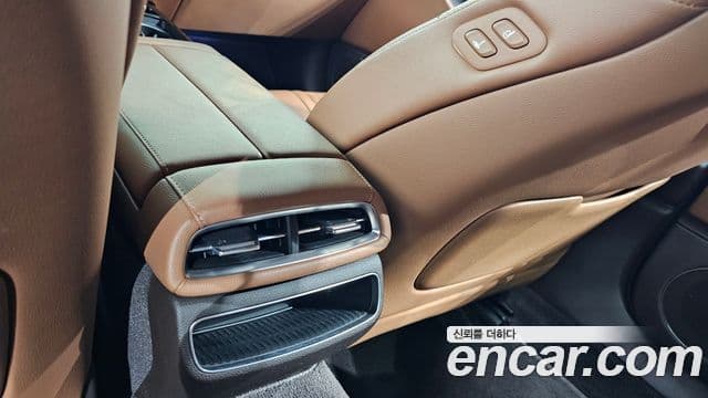 Genesis Electrified G80 2020 — ფოტო 19/20