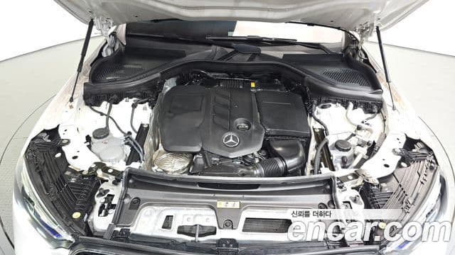 Mercedes-Benz GLC-Class 2023 — Photo 15/33