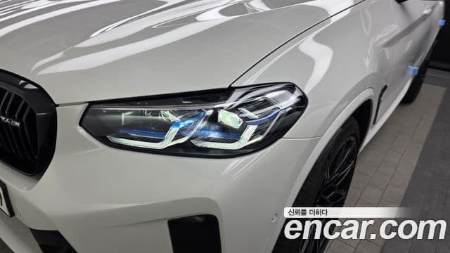 BMW X4M 2023 — Photo 29/30