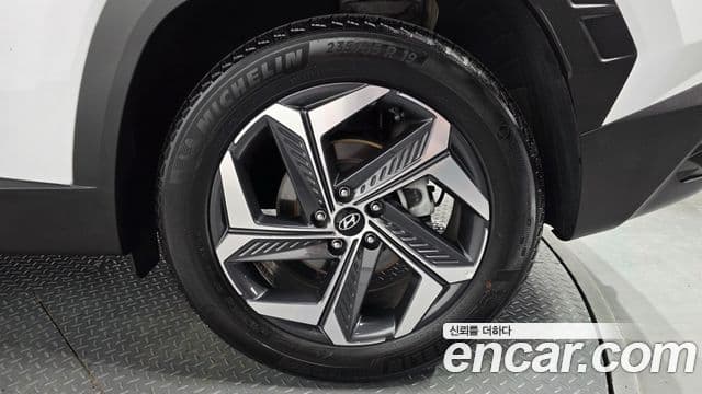 Hyundai Tucson Hybrid 2022 — Photo 4/30