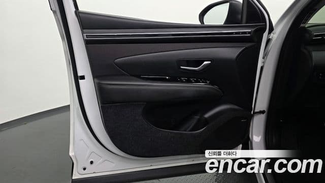 Hyundai Tucson Hybrid 2022 — Photo 2/30