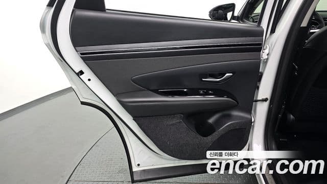 Hyundai Tucson Hybrid 2022 — Photo 22/30