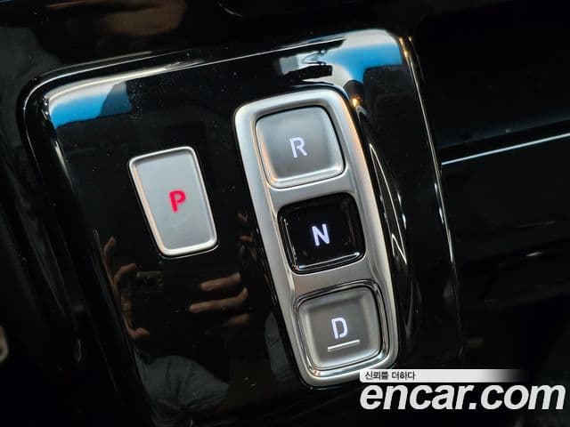 Hyundai Staria 2024 — Şəkil 9/20