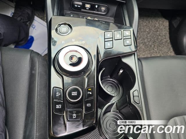 Kia Sportage 2024 — ფოტო 16/20