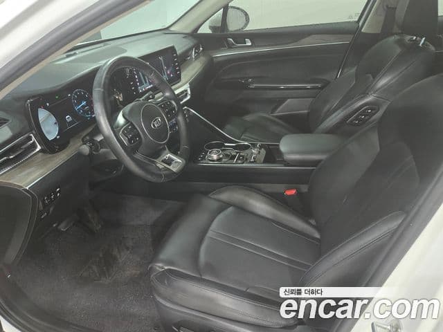 Kia K5 2021 — Şəkil 16/19