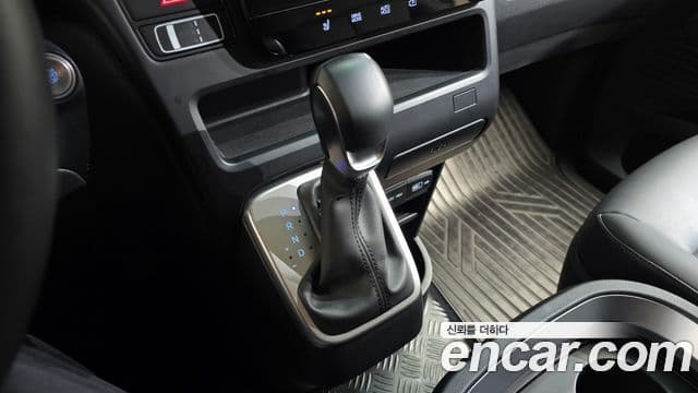 Hyundai Staria 2023 — Şəkil 9/20