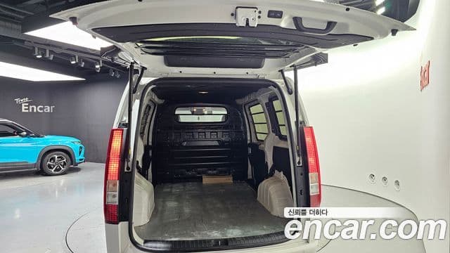 Hyundai Staria 2024 — Şəkil 20/20