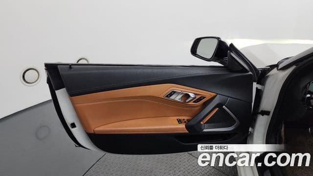 BMW Z4 2020 — ფოტო 24/30