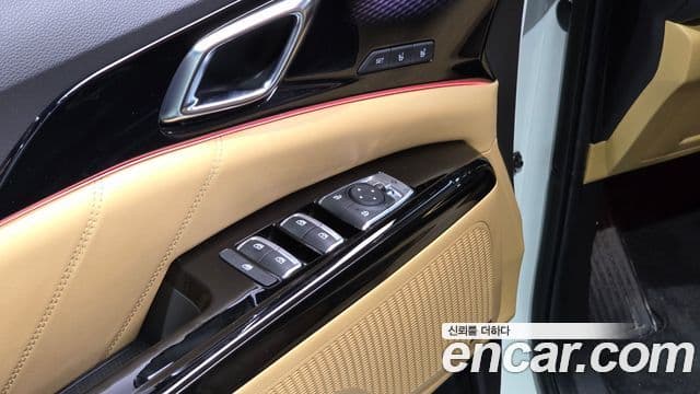 Kia Carnival 2021 — Фото 16/20