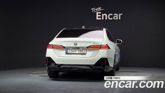 BMW 5 Series 2024 — ფოტო 3/20