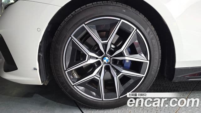 BMW 5 Series 2024 — ფოტო 4/20