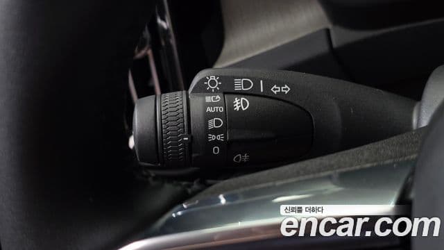 Volvo XC40 2021 — Şəkil 15/20