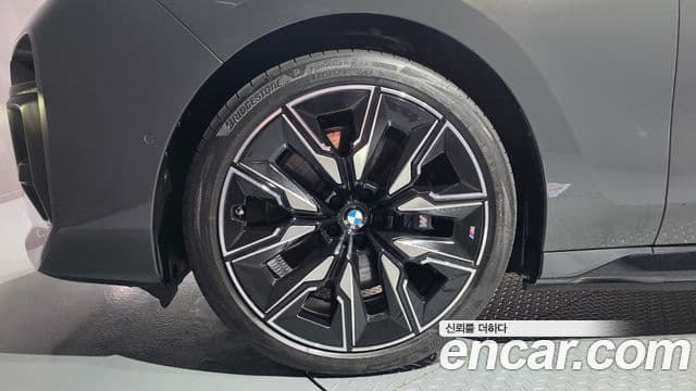 BMW i7 2024 — Photo 1/20