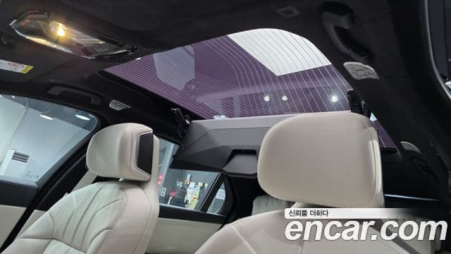 BMW i7 2024 — Photo 8/20