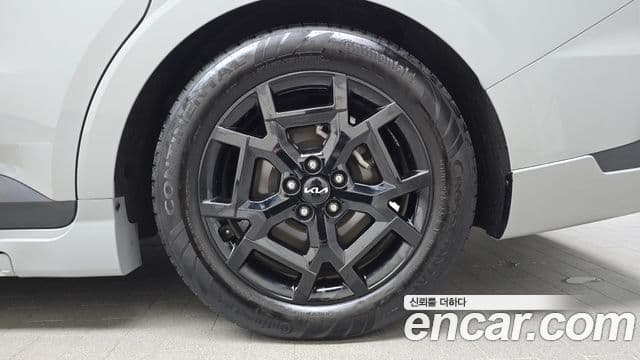 Kia Carnival 2024 — Şəkil 35/35
