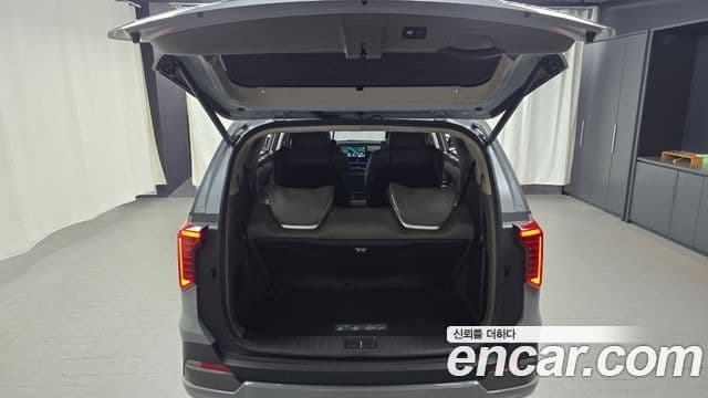 Kia Carnival 2024 — Şəkil 16/35
