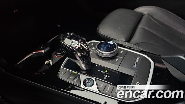 BMW 1 Series 2021 — Şəkil 9/20