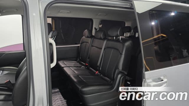 Hyundai Staria 2021 — Photo 5/31