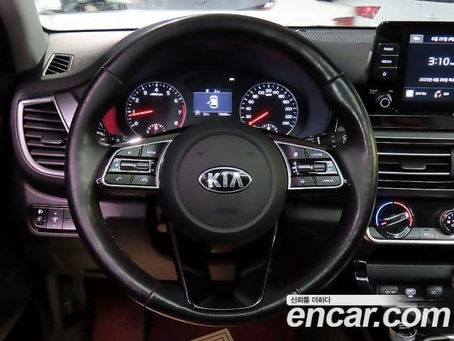 Kia Seltos 2020 — ფოტო 11/20