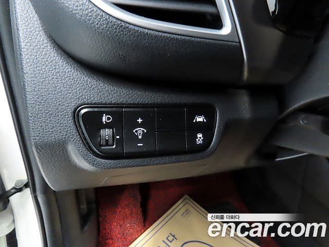 Kia Seltos 2020 — ფოტო 16/20