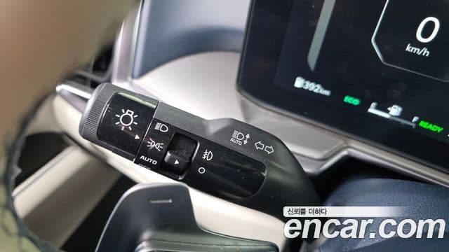 Kia Sorento 2024 — ფოტო 34/37