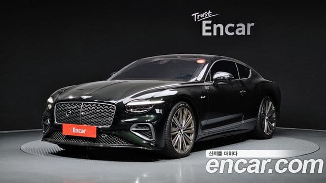 Bentley Continental GT 2025 — ფოტო 1/20